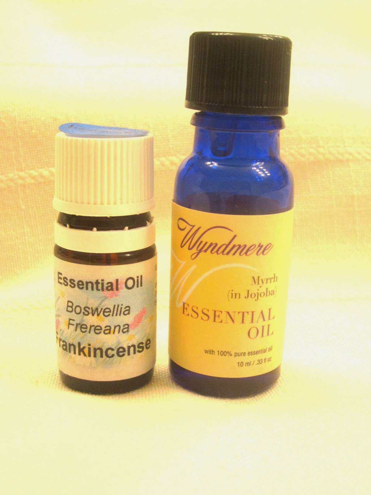 Harvest Moon by Hand AllNatural Glowing Skin Moisturizer with Essential Oils