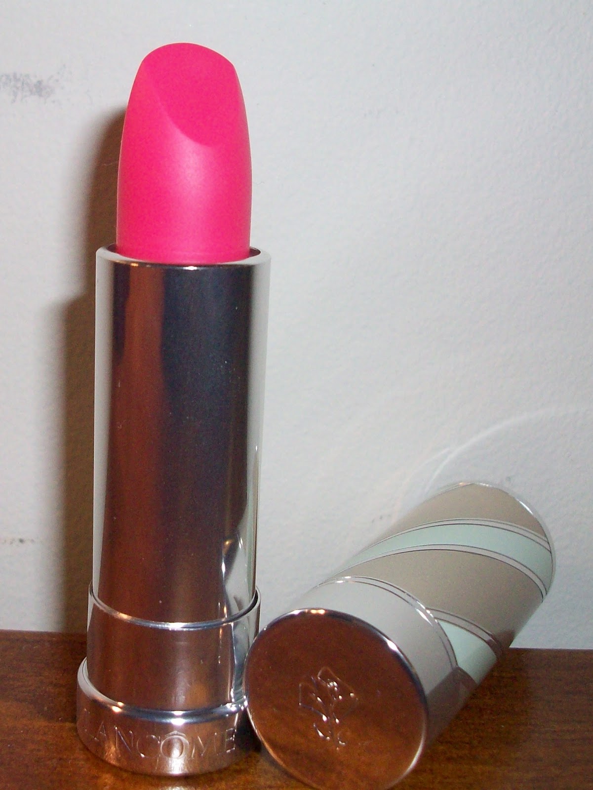 Luxury on the Lips Le French Touch Lipstick in 314 Rose Candy