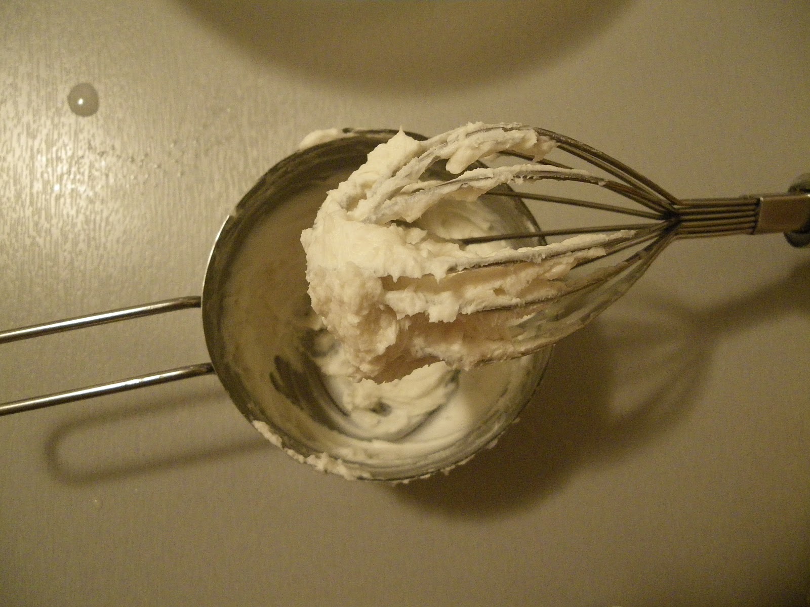 Homemade winter facial cream recipe with beeswax and lecithin as