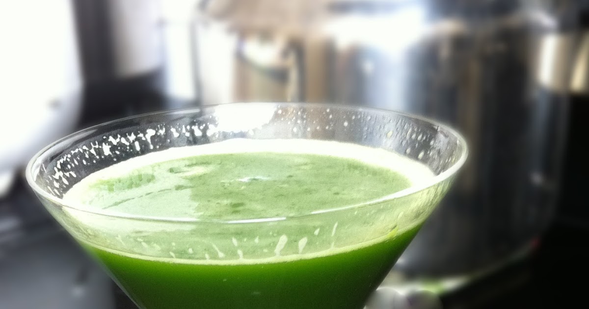 In Michelle's Kitchen Green Juice or Smoothie Kale, Spinach, Celery