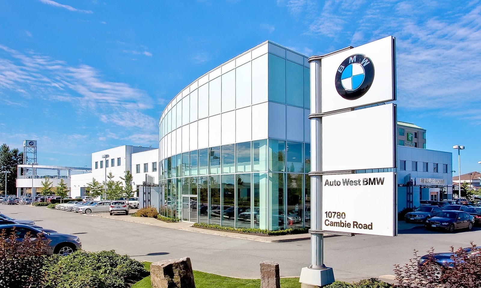 BMW Building | HD Wallpapers (High Definition) | Free ...