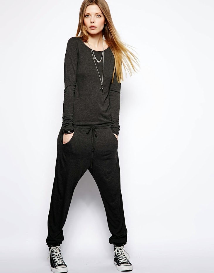 THE FASHIONAMY by Amanda Fashion blogger outfit, lifestyle, beauty