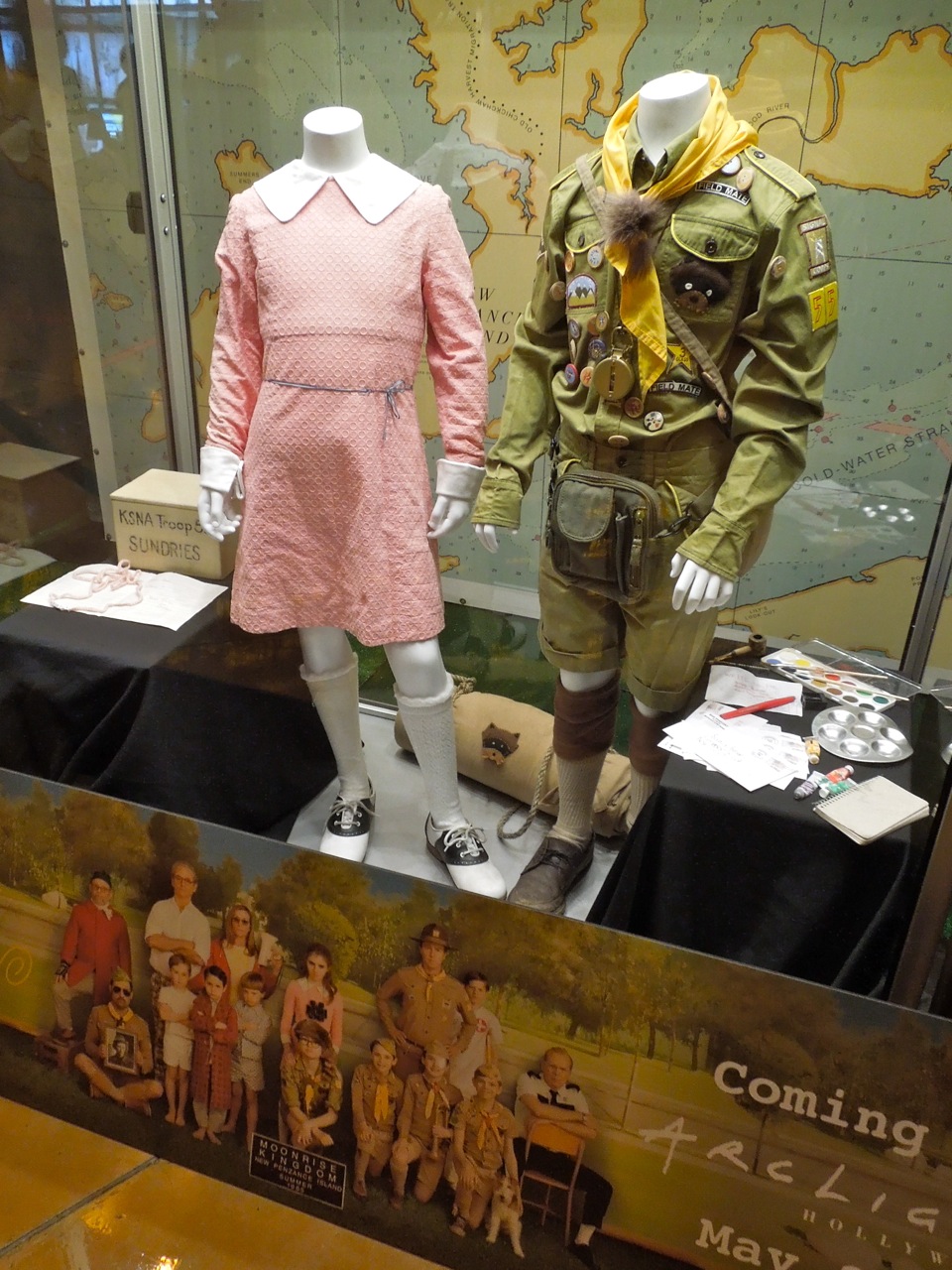 Hollywood Movie Costumes and Props: Original Moonrise ...