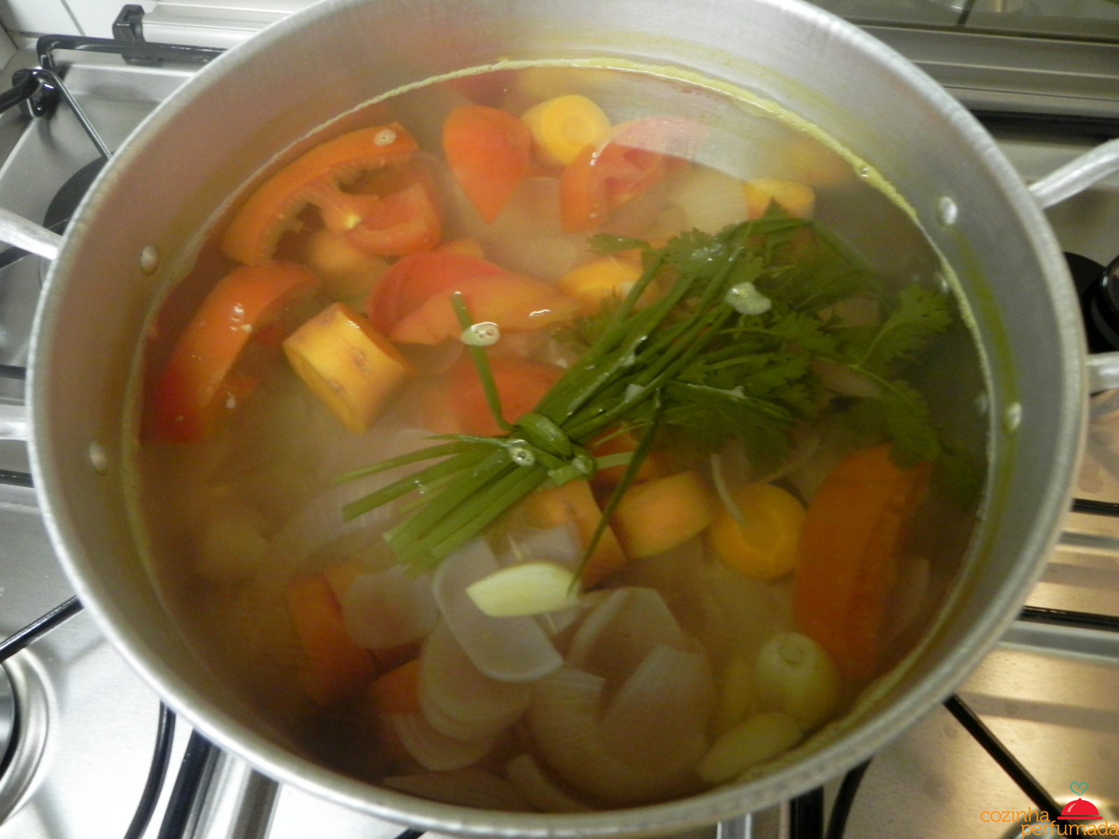 Cozinha Perfumada Caldo de legumes básico!