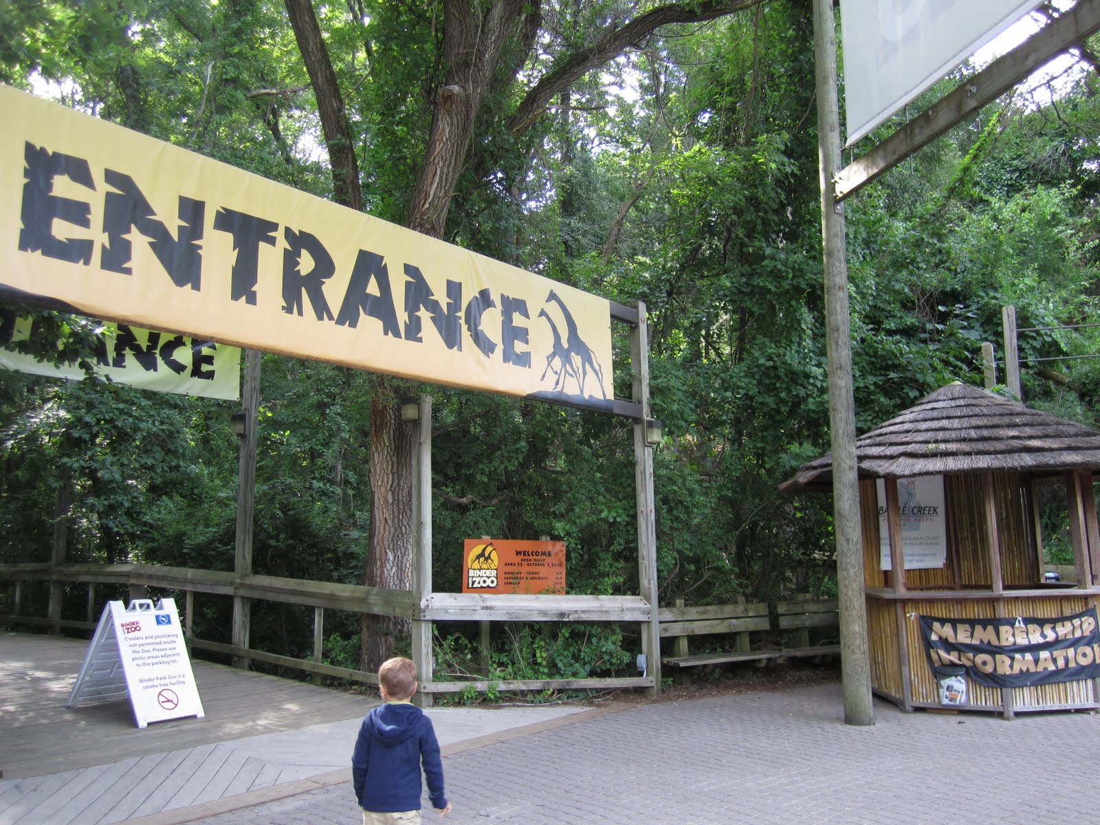 It's Fun 4 Me! Binder Park Zoo Battle Creek, Michigan