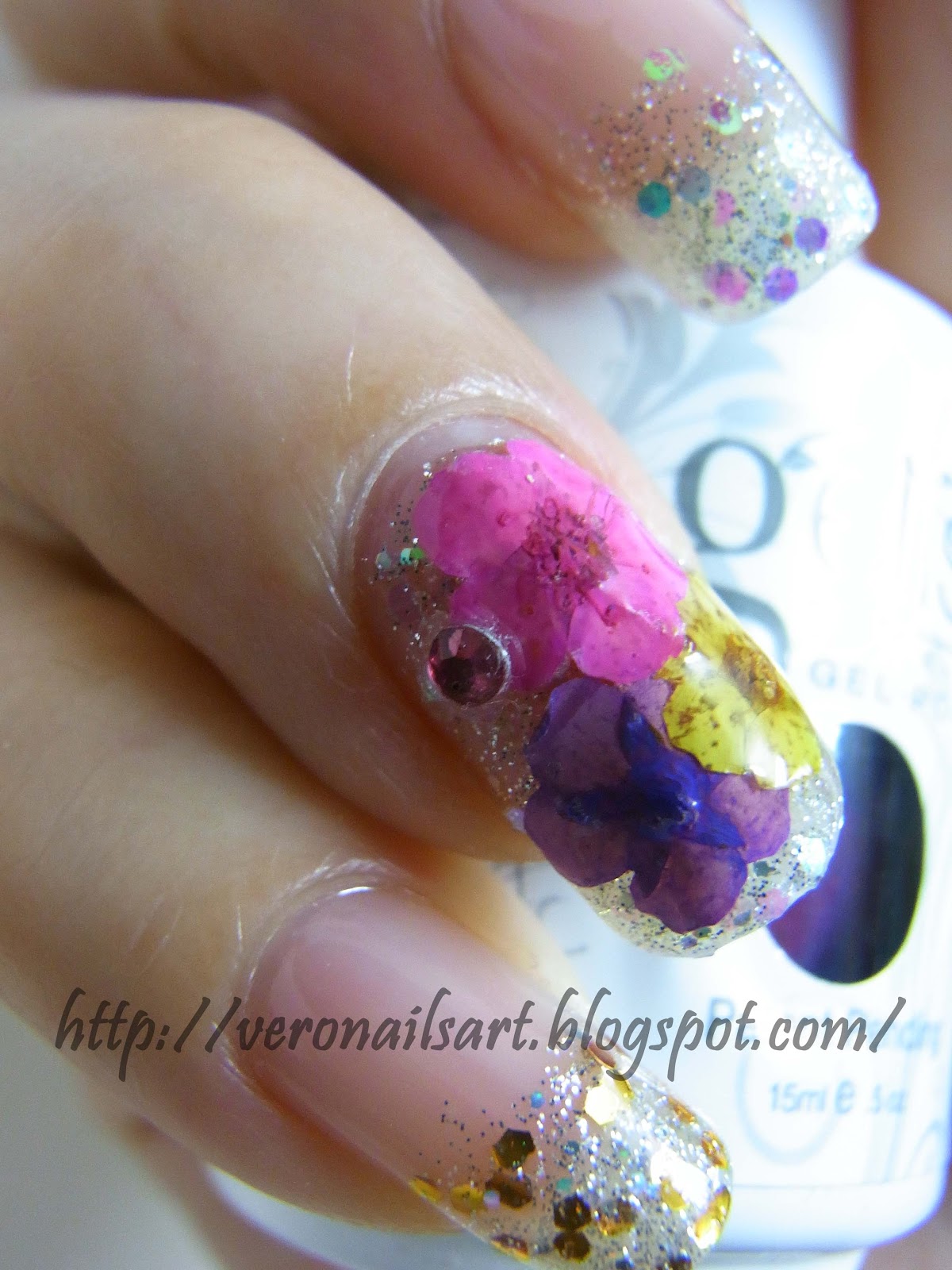 Veronails Glitter w/ Dry Flower