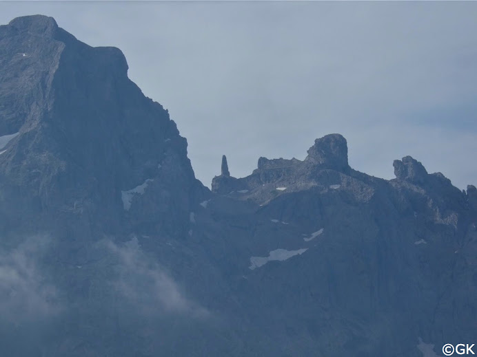 Markante Felsnadel Gusela del Vescova (2386 m)