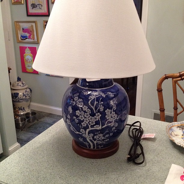 Chinoiserie Chic Lamps At Homegoods And Just Yesterday I Saw That Another Homegoods Is Opening Five Minutes From My House Will Make Six S Wow The Lamp Below