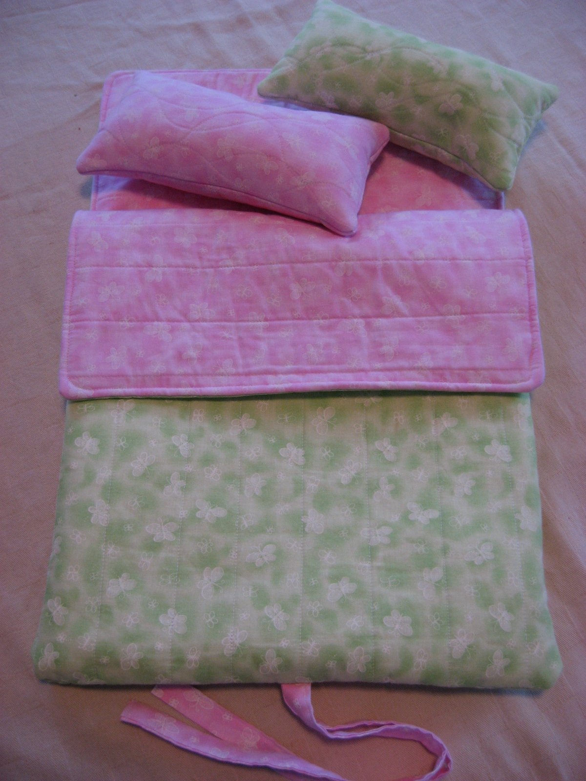 Hooked on Needles Quilted Sleeping Bag and Pillows for American Girl Doll