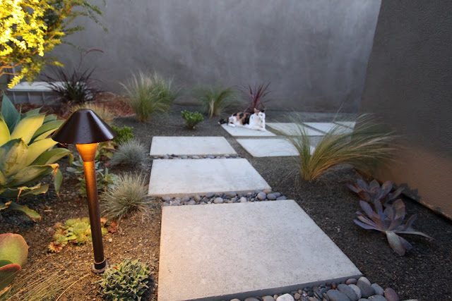 lighting a mid-century modern landscape design