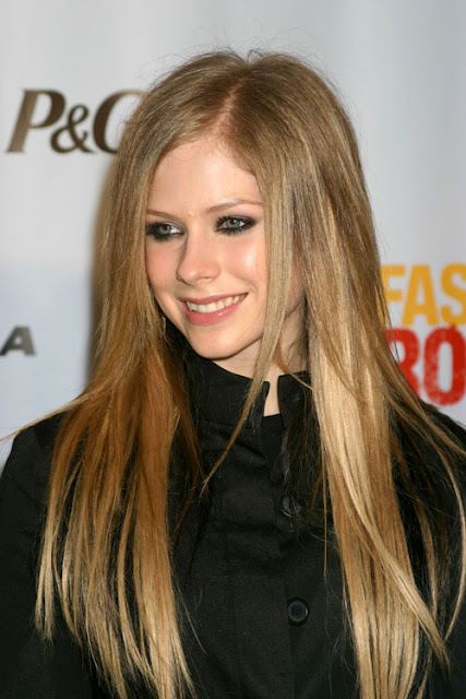 avril lavigne 2011 pics. Avril Lavigne Hair 2011 - Page