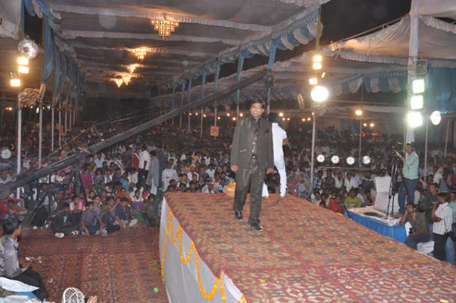 Manoj Bhawuk hosting the Sanskritik Satra in Vishwa Bhojpuri Sammelan 2103