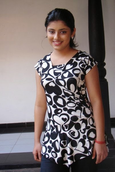 Nathasha Perera Naked