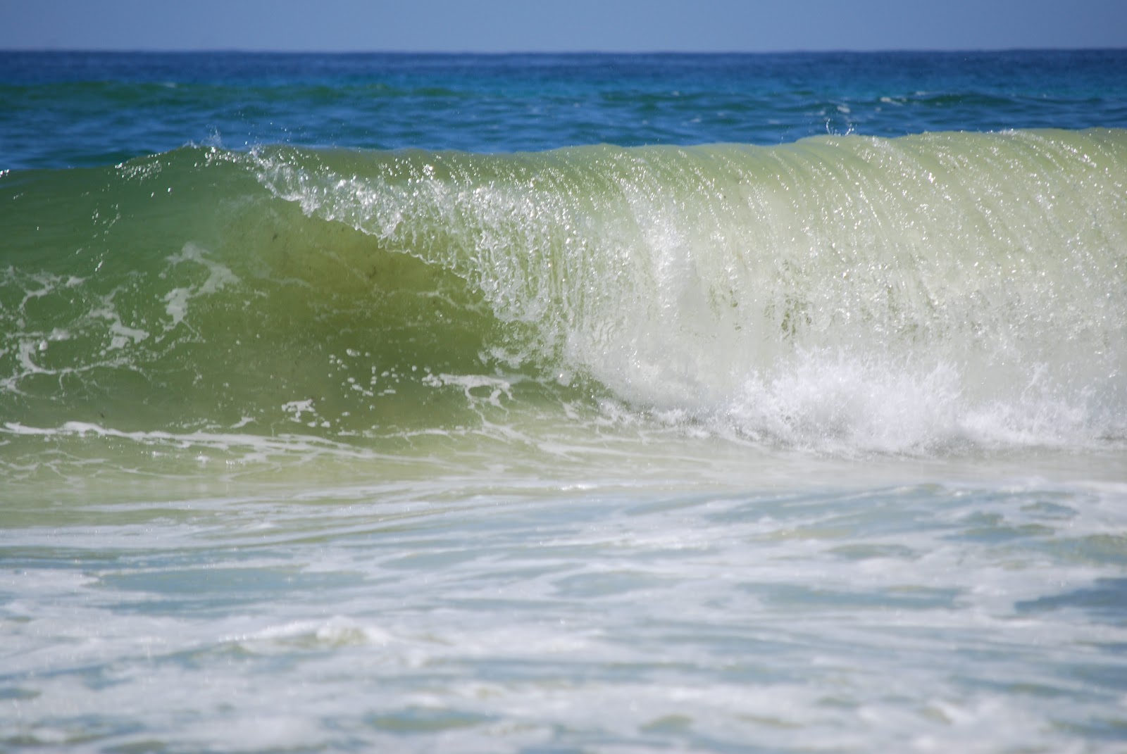 Bodyboarding Massive Wave