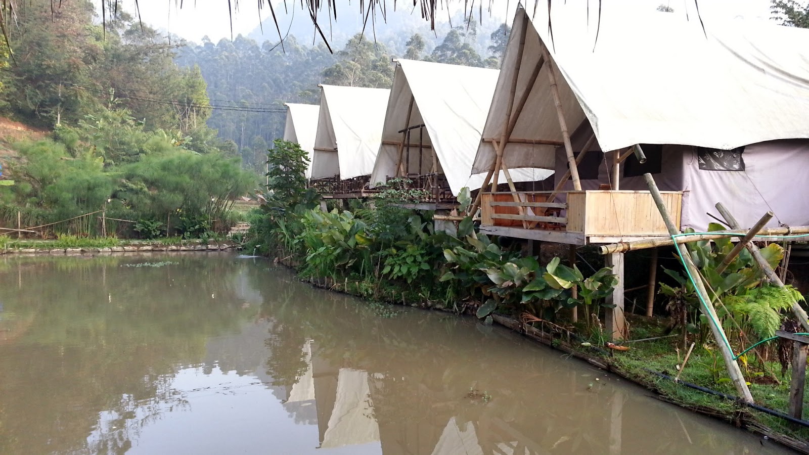 Menulis dengan Hati: Legok Kondang Lodge, Tempat Berkemah ...