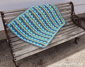 Free Crochet Pattern ~ Baby Blue Blanket http://www.niftynnifer.com/2014/08/free-crochet-pattern-baby-blue-blanket.html #Crochet #Crochetbaby #Crochetblanket