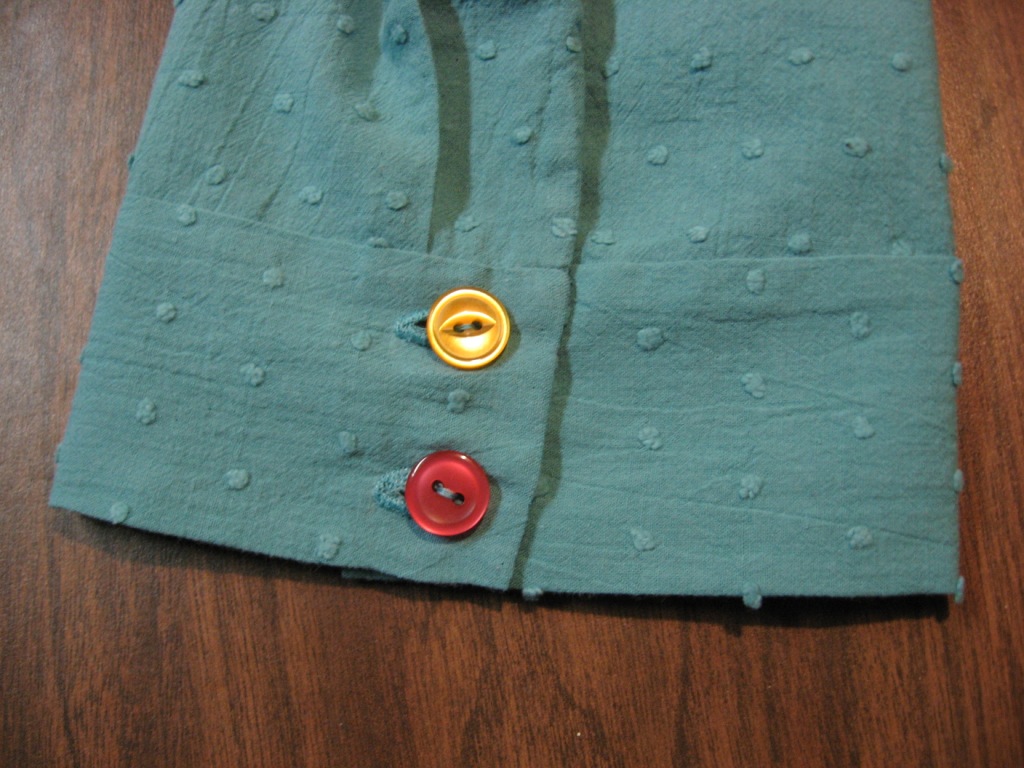 Sewing on Pins Tutorial Stabilizing Thin Fabric for Buttonholes