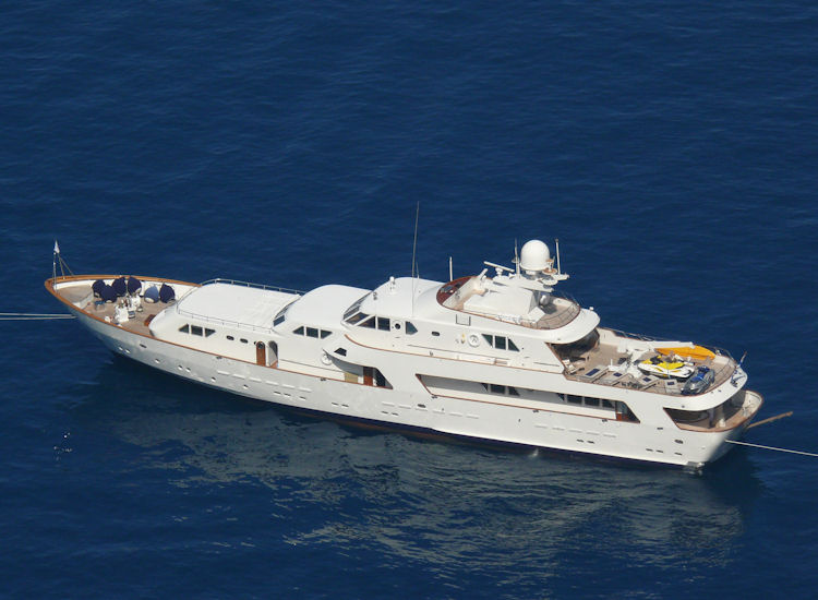 luxury yachts employment