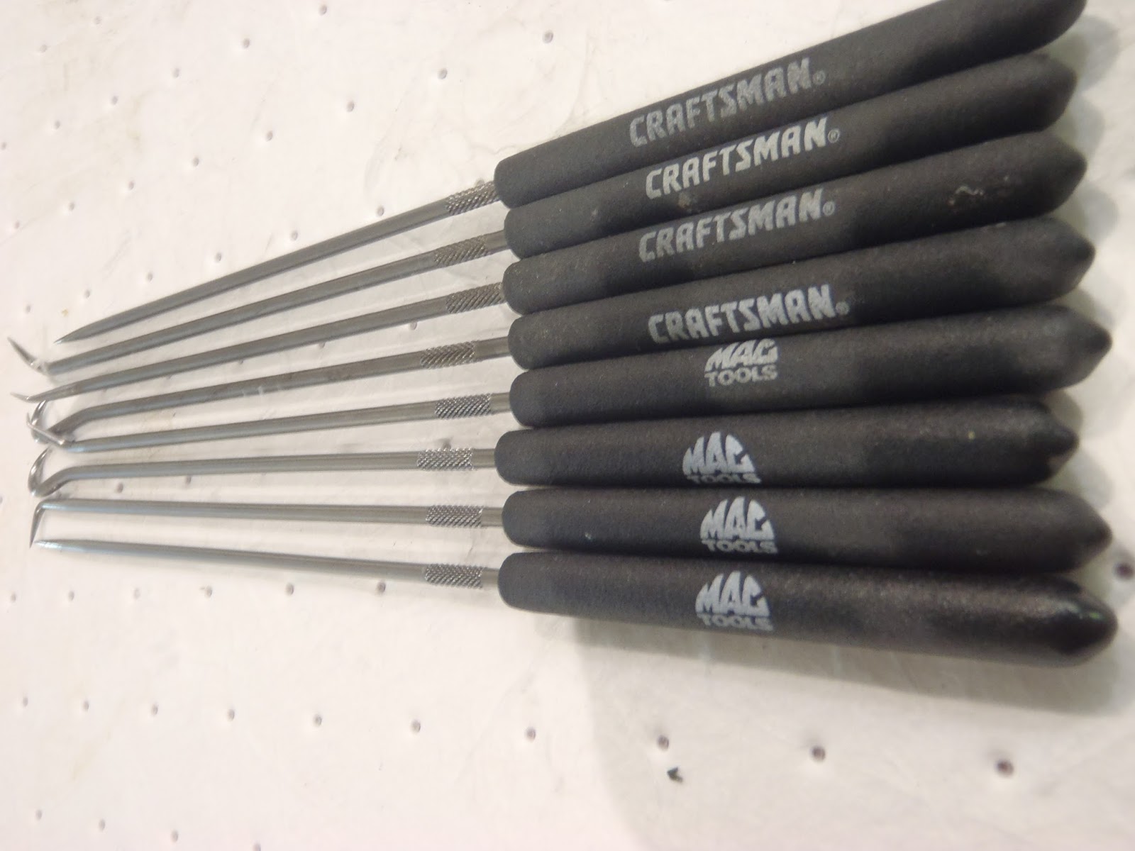 Aviation Maintenance Tools that aircraft mechanics most commonly