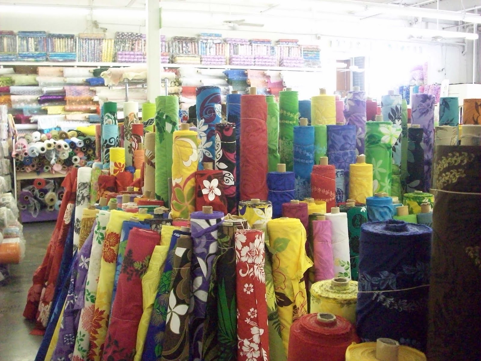 POPPYSEED FABRICS A must see while in Hawaii...