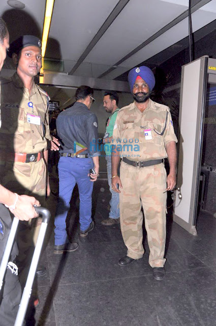 Salman Khan spotted at airport to leaves for Dubai