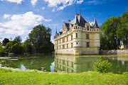 Among the most remarkable castles Chambord with more than 420 rooms and 282 . (azay le rideau vallee loire )