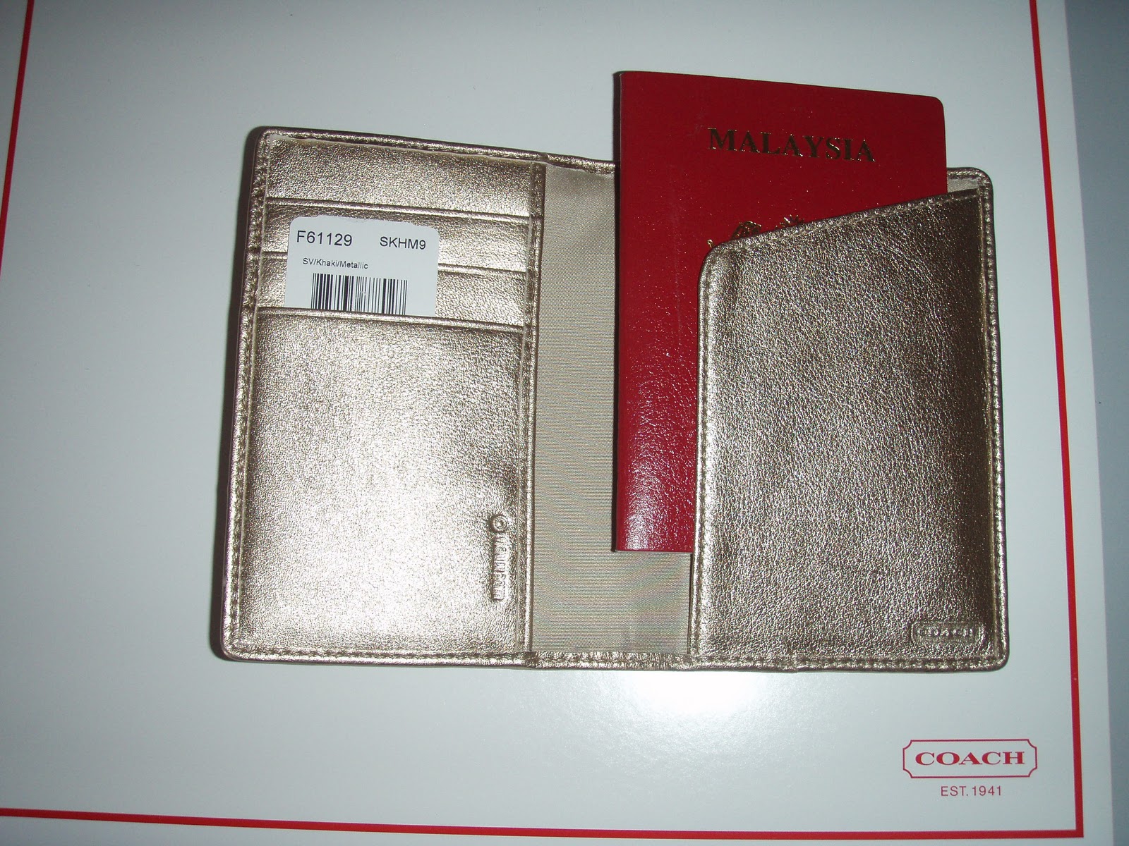 COACH SIGNATURE PASSPORT HOLDER F61129 COACH BAG ON SALE