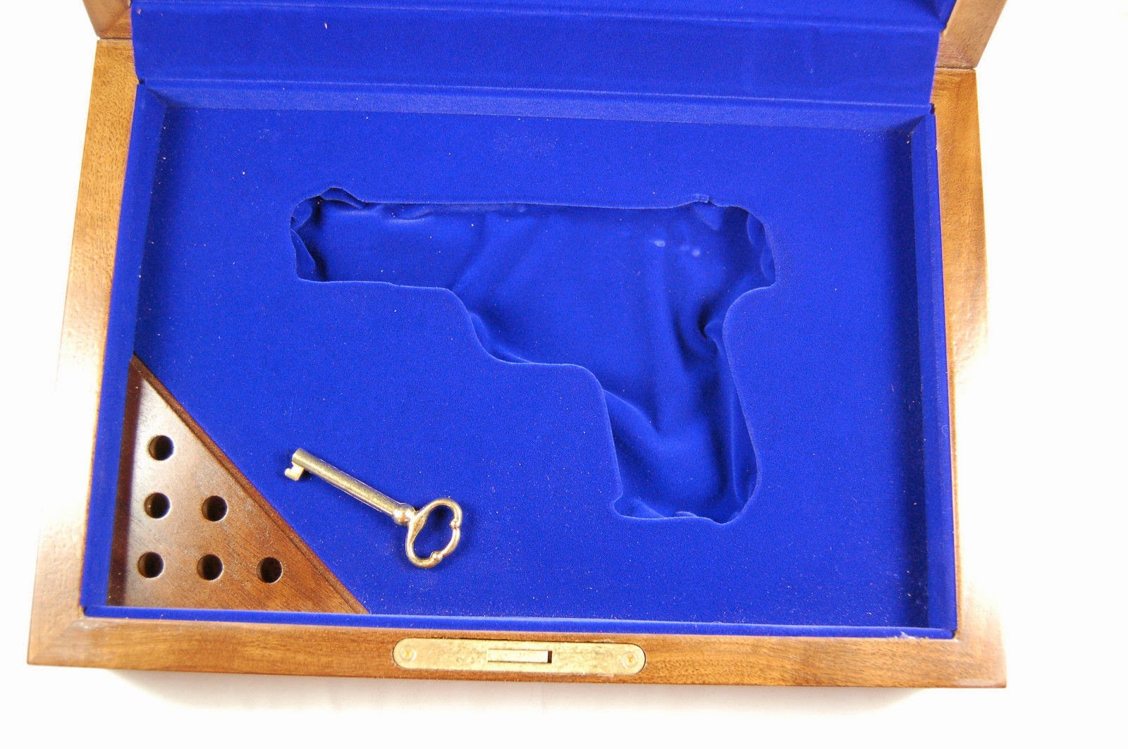 TINCANBANDIT's Gunsmithing Making a Pistol Display Box 2nd Attempt