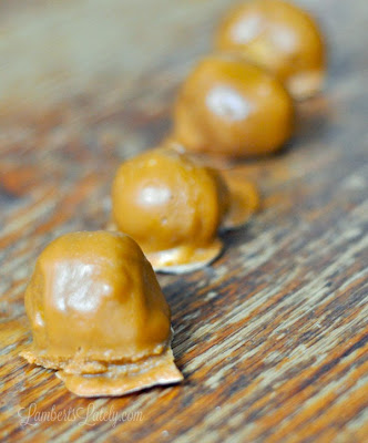 Pumpkin Spice Latte Truffles...are you kidding?!?  I need these right now.