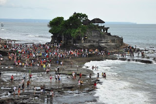 Tahun Baru di Tanah Lot Bali