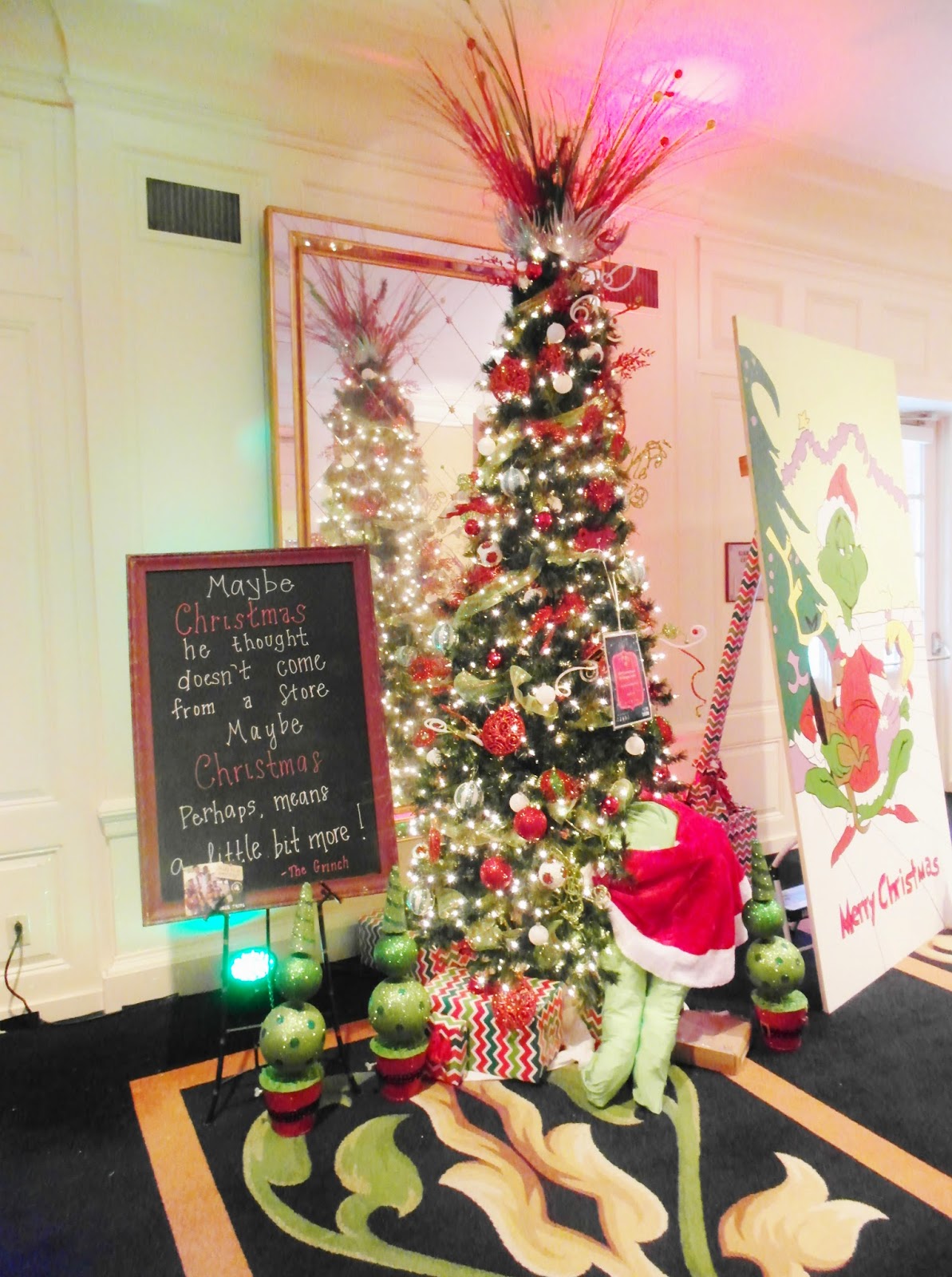 beyond the aisle Holiday Inspiration at Festival of Trees