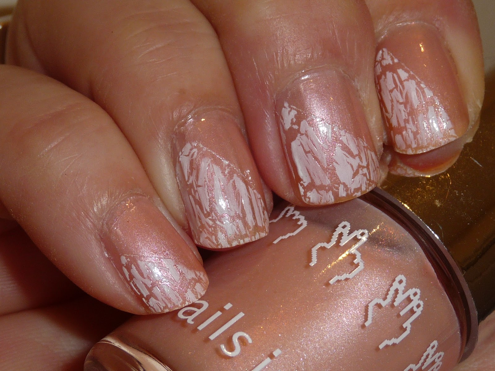 Nails and beyond Nails Inc Captivating Selfridges + W7 Earthquake White