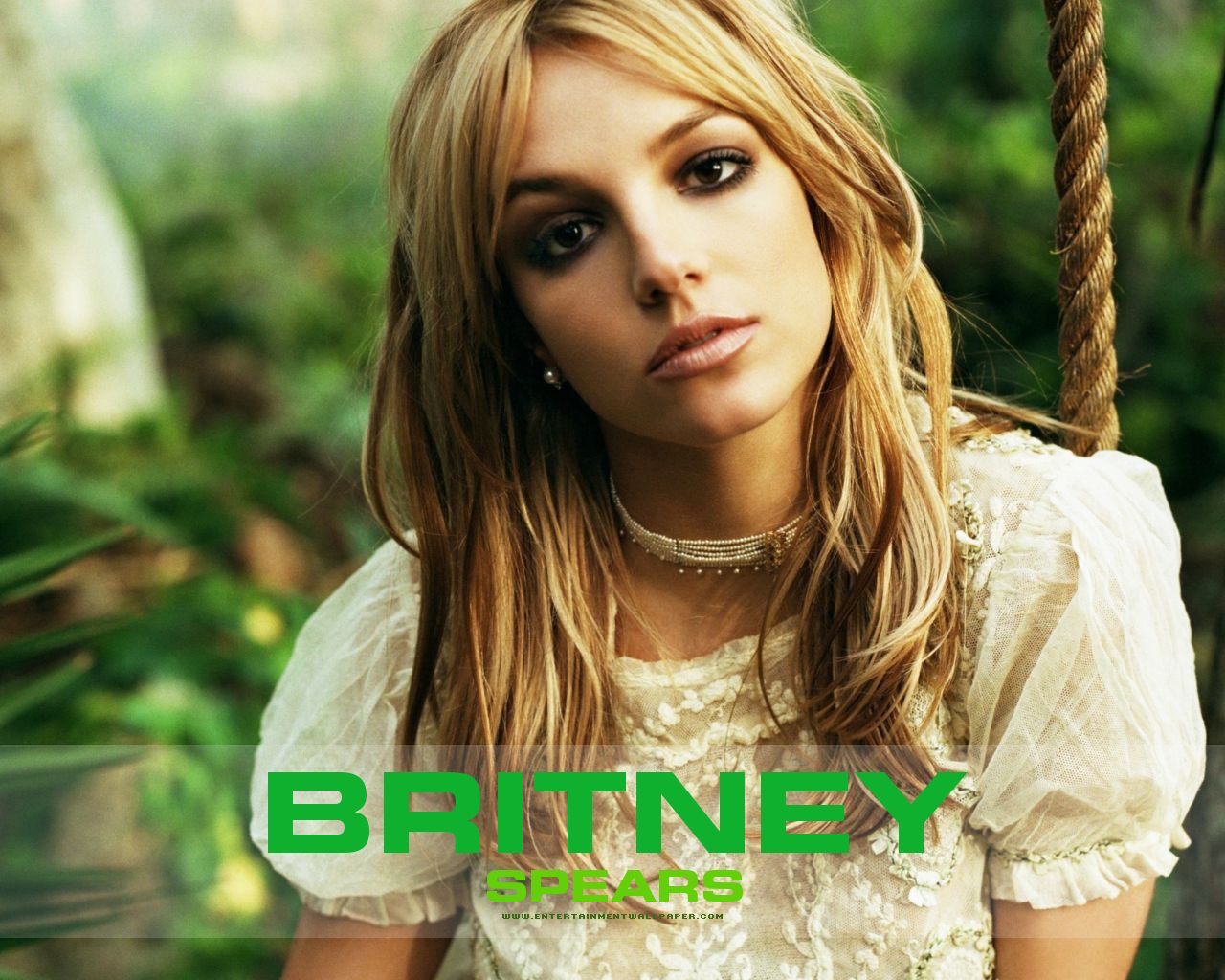 View Brintey Spears Wallpaper Background