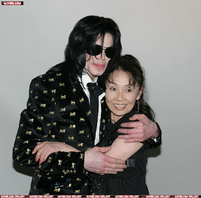 Michael Jackson na Festa Vip em TóQuio 08.03.07 - (40 Fotos) Michael+jackson+japan+jap%C3%A3o+%2812%29
