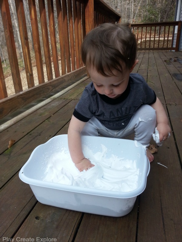 Play Create Explore Outdoor Shaving Cream Painting