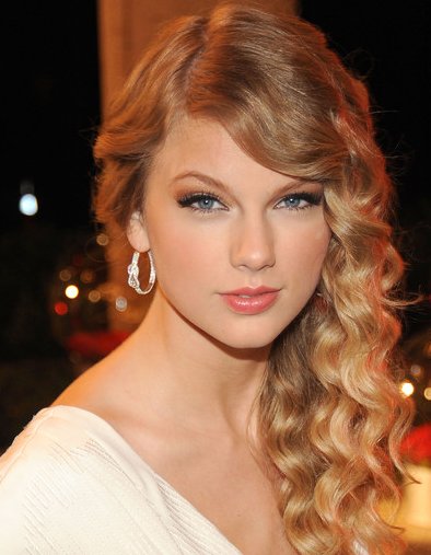 Curly Long Prom Hairstyles 2013 for Women