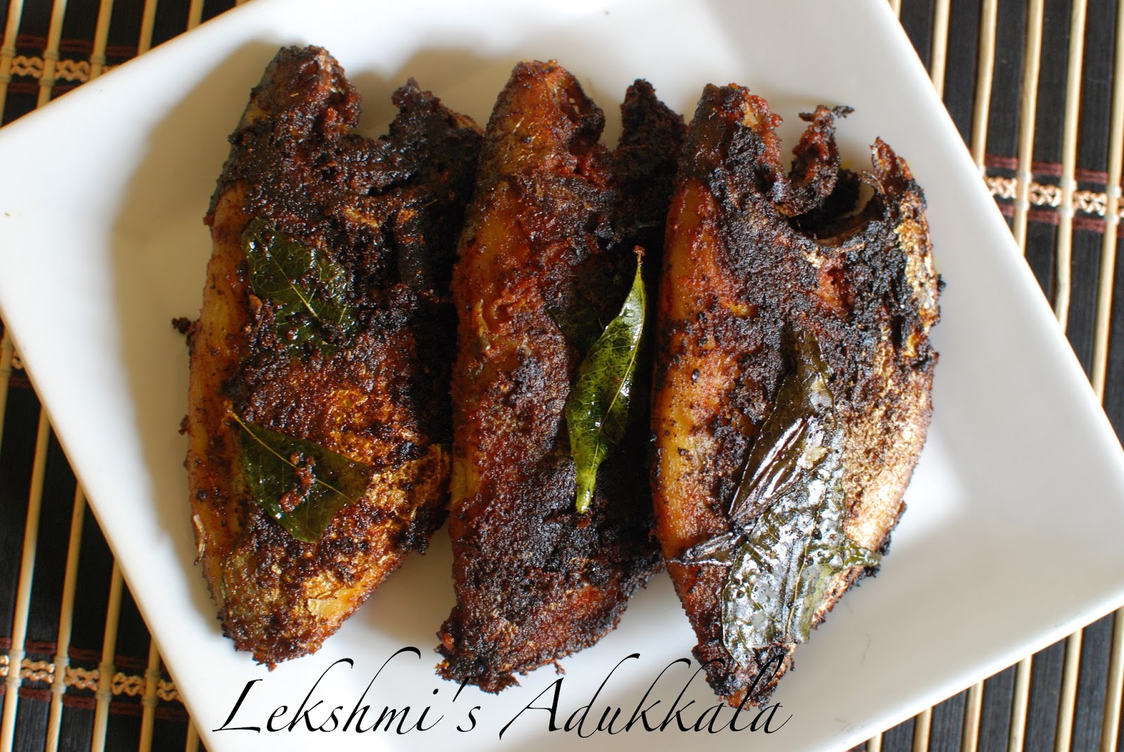 Lekshmi's Adukkala Aavoli Varuthathu / Pomfret / Butter fish Fry