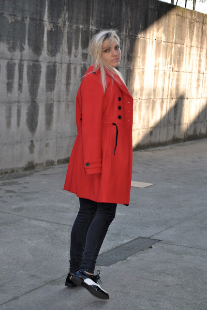 outfit cappotto rosso come abbinare il cappotto rosso abbinamenti cappotto rosso cappotto rosso street style red coat outfit how to wear red coat how to combine red coat red coat street style outfit casual invernale casual winter outfit outfit outfit casual invernali outfit da giorno invernale outfit dicembre 2015 december outfit casual winter outfit mariafelicia magno fashion blogger colorblock by felym fashion blog italiani fashion blogger italiane blog di moda blogger italiane di moda fashion blogger bergamo fashion blogger milano fashion bloggers italy italian fashion bloggers influencer italiane italian influencer 