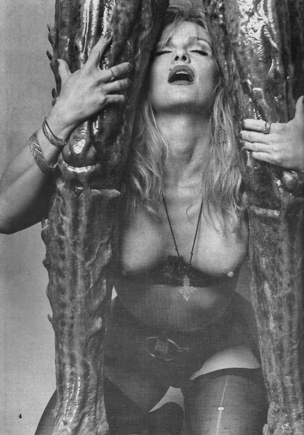 Brigitte lahaie return of the widows 1979 sc2 2