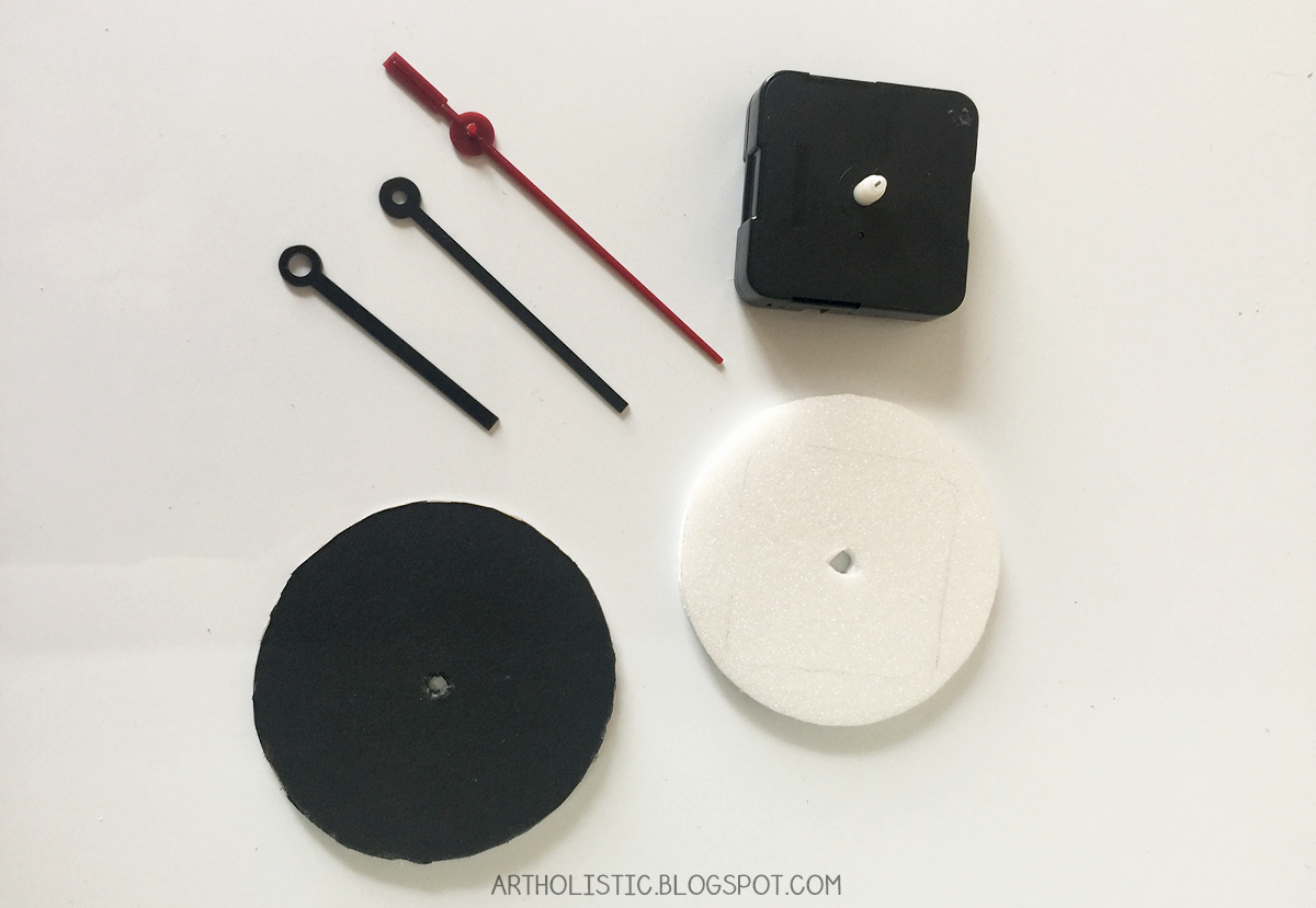 Art Holistic Make a Wall Clock using Toilet Paper Rolls