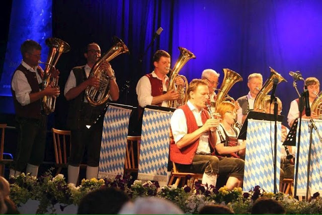 Aktuelles Beim Musikverein Schlingen Juni 2015