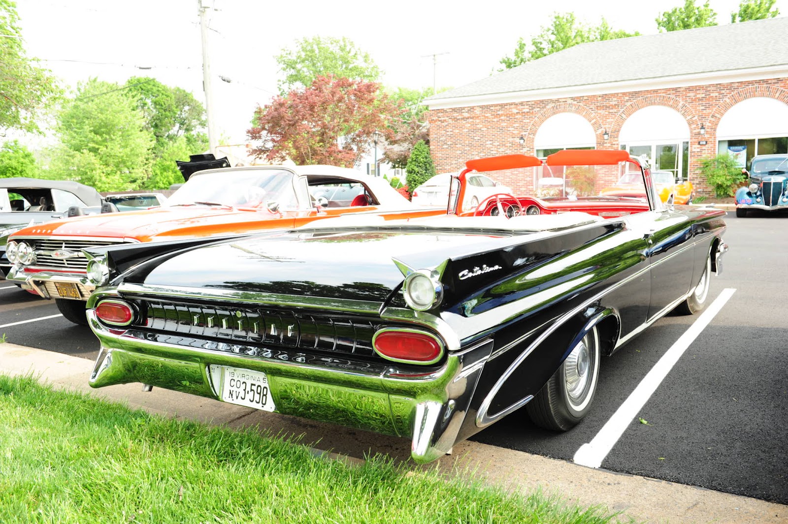 Country Classic Cars