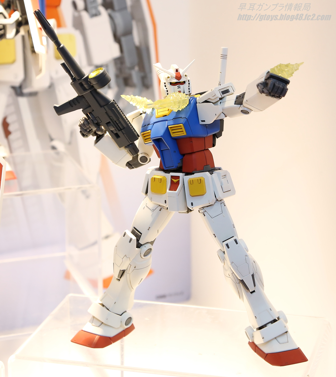 GUNDAM GUY: MG 1/100 RX-78-2 Gundam [Gundam THE ORIGIN] - On Display