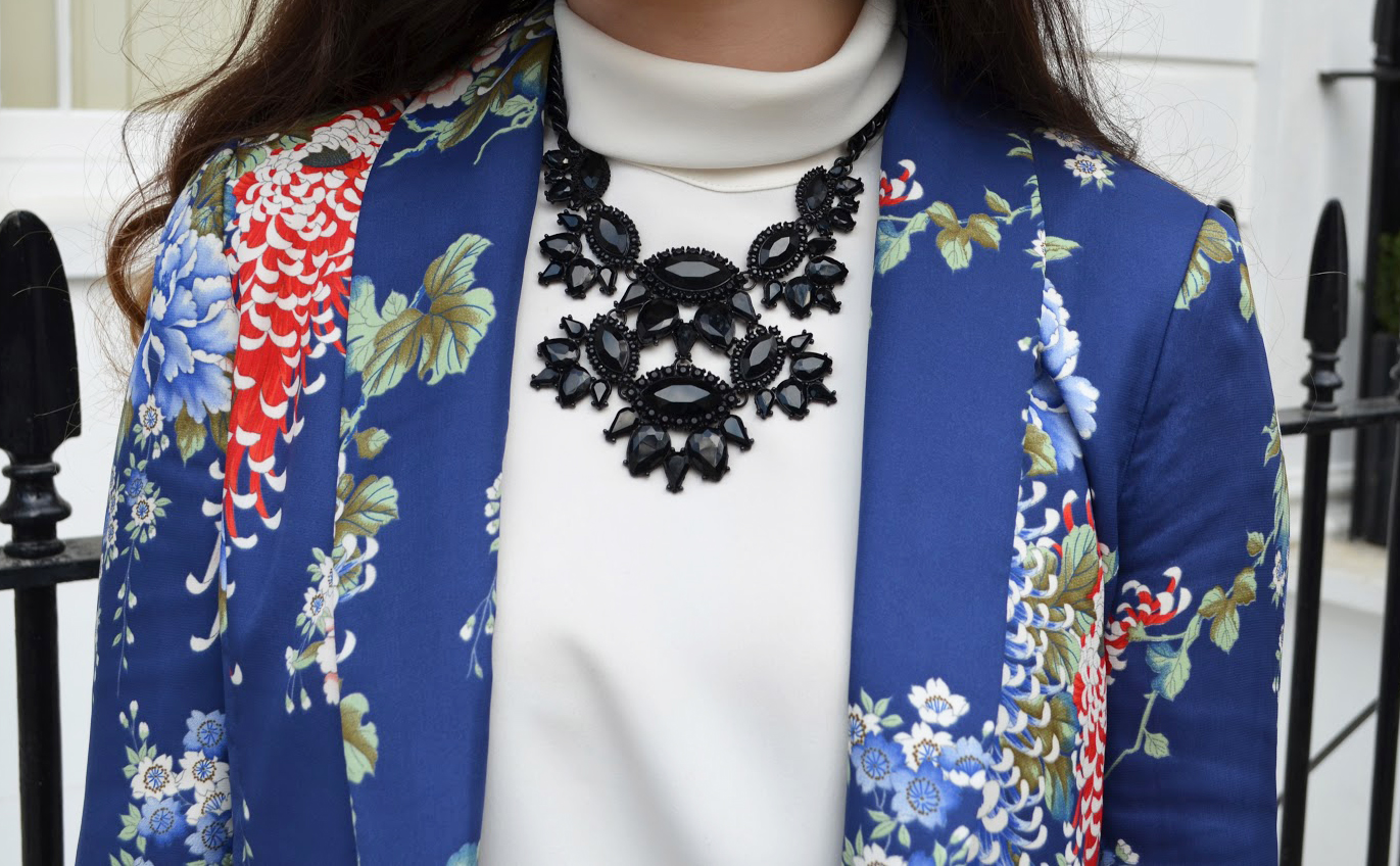 Arabella Cropped Kimono Jacket / Wide Brim Hat / Black Gem Necklace