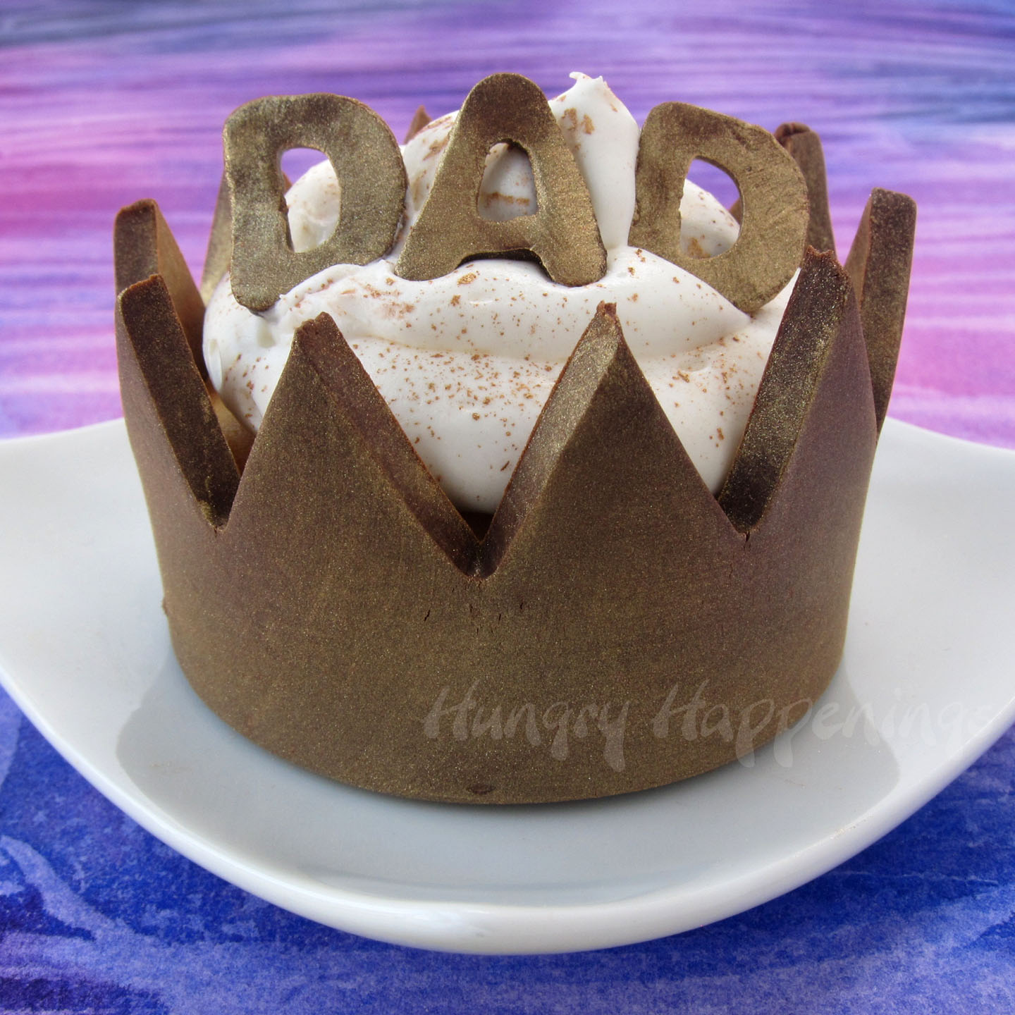 Chocolate Cupcake Wrappers Crowns For Father's Day