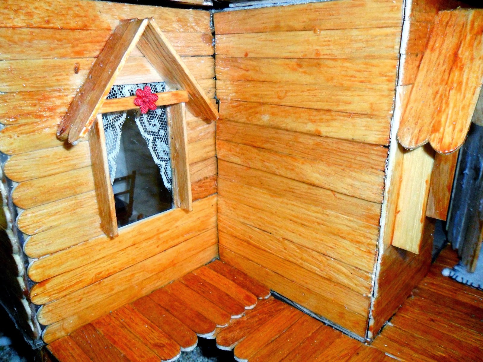 Catatan Pelajar: Cara Membuat Maket Rumah Adat