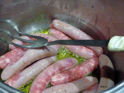 Salchichas De  Pollo Con Salsa De Queso