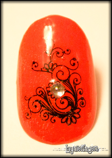 Layniefingers: Another Halloween Nail Art Design