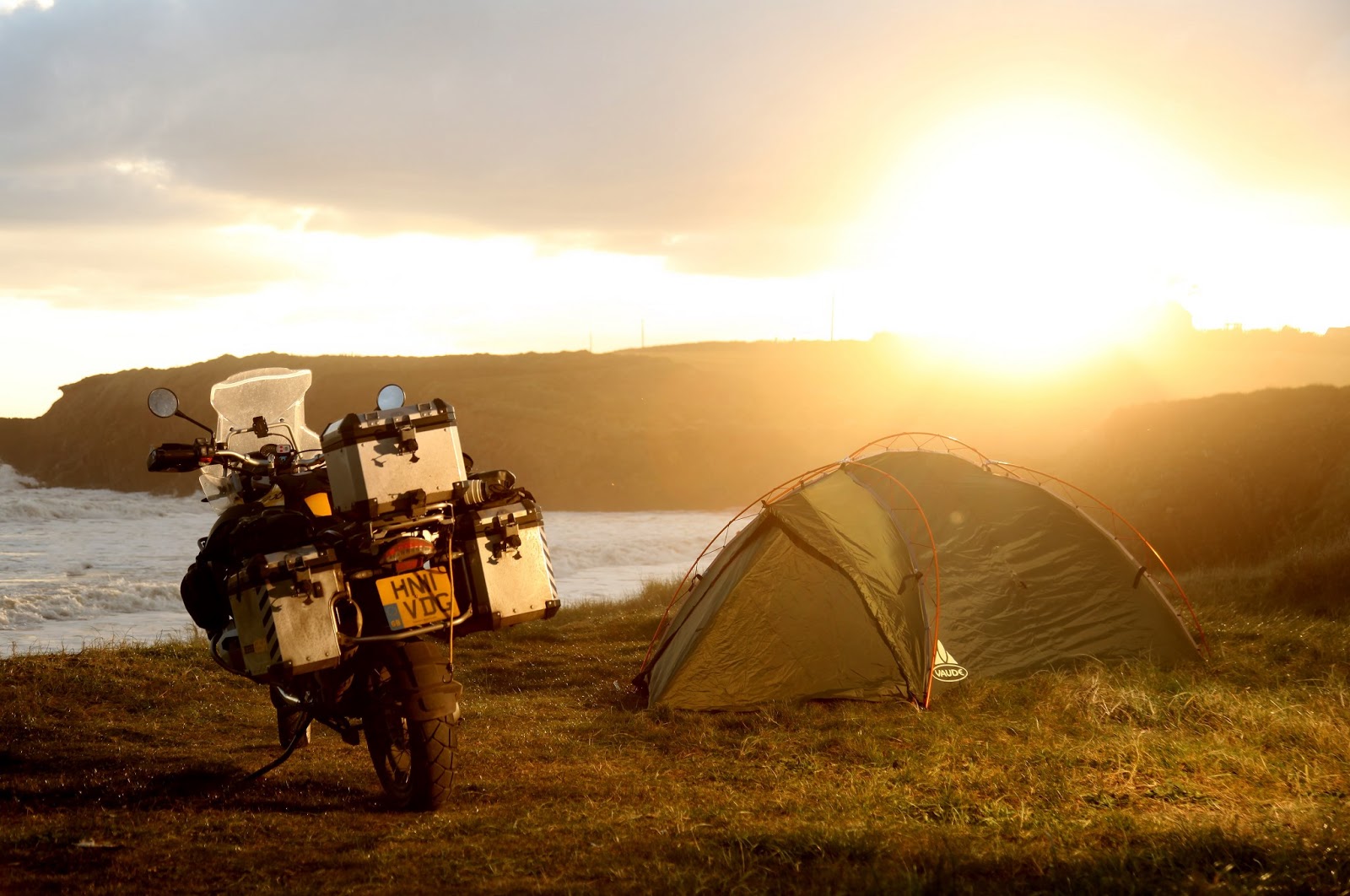 BMW GS 1200 Adventure путешествие палатка