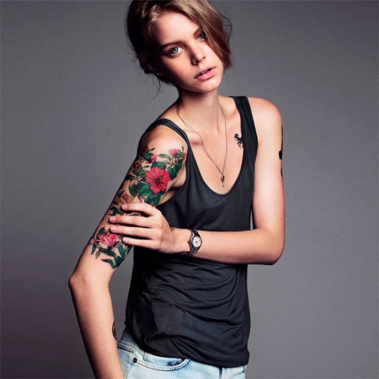 I'm intrigued by gorgeous women with half sleeve tattoos yaz l d vmeler